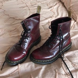 Dr. Martens 1460 Shiny Burgundy